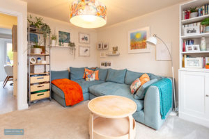 Sitting Room- click for photo gallery